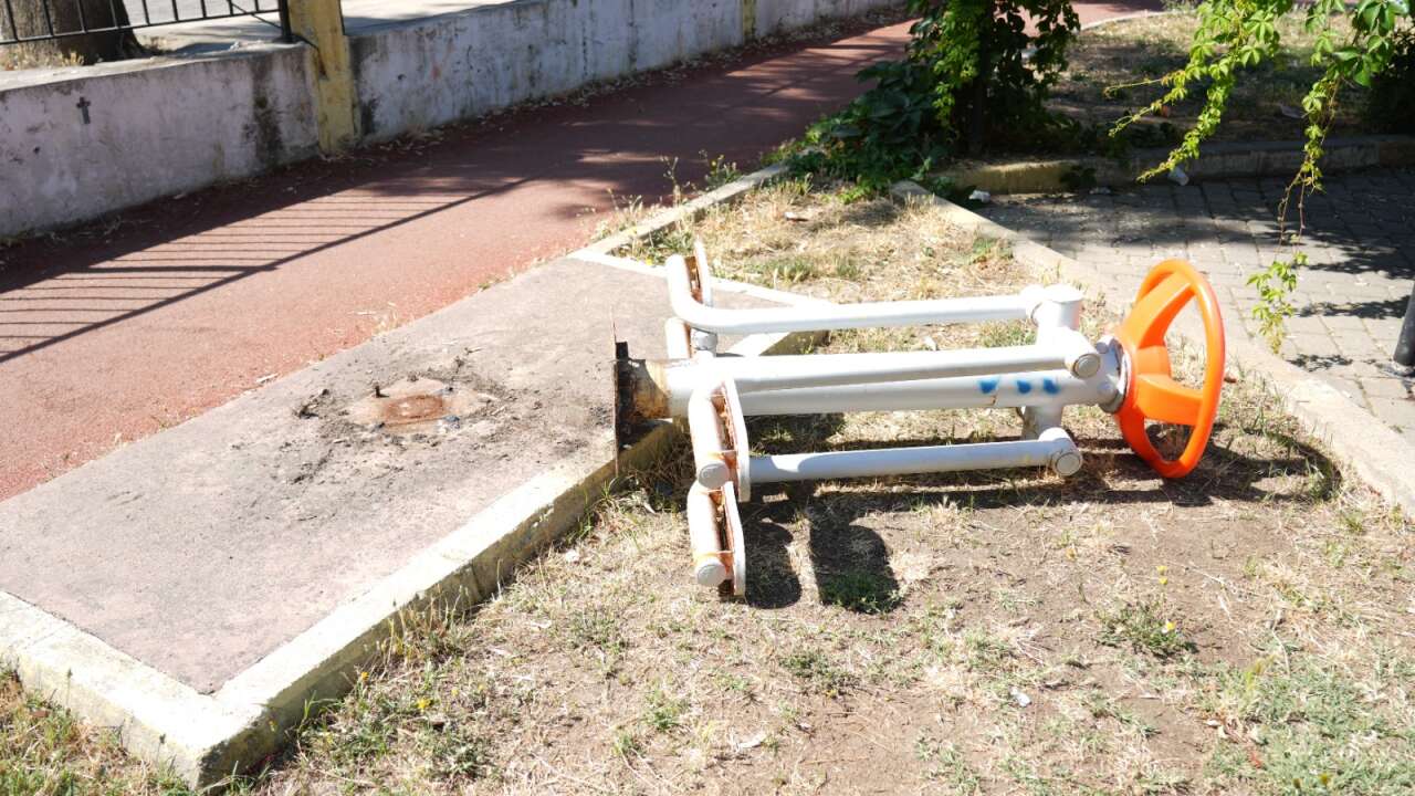 Milas Belediyesi İlçe Parklarında Bakım ve Yenileme Çalışmalarına Başladı 1